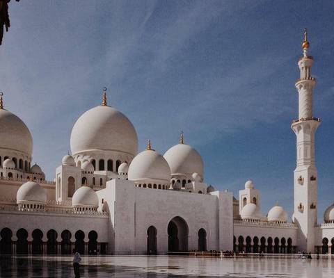 المسجد الكبير شقق سها كريك الفندقية دبي