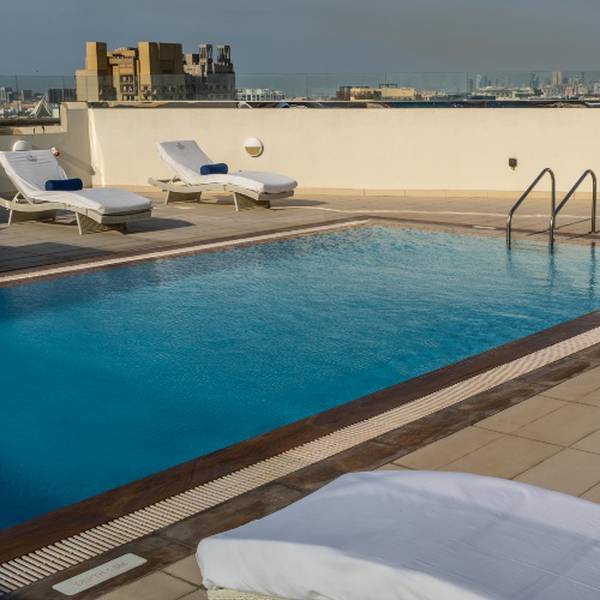حمام السباحة سها بارك الفندقية شقق دبي